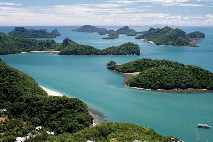 Angthong National Marine Park Speedboat: Snorkel, Kayak & Viewpoint Tour photo 4