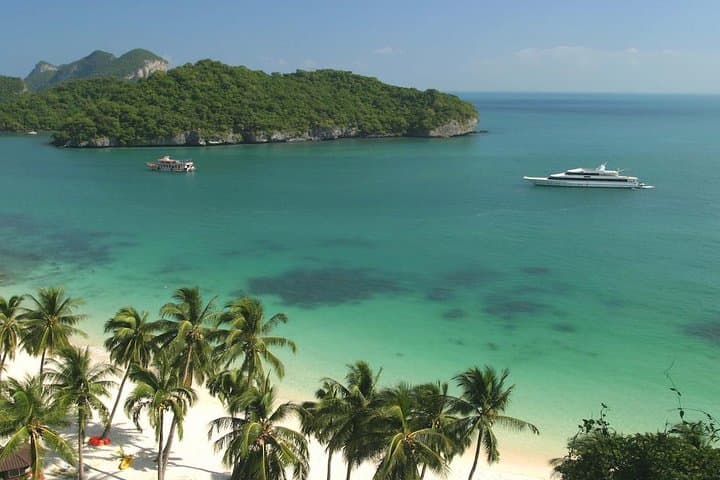Angthong National Marine Park Speedboat: Snorkel, Kayak & Viewpoint Tour photo 2