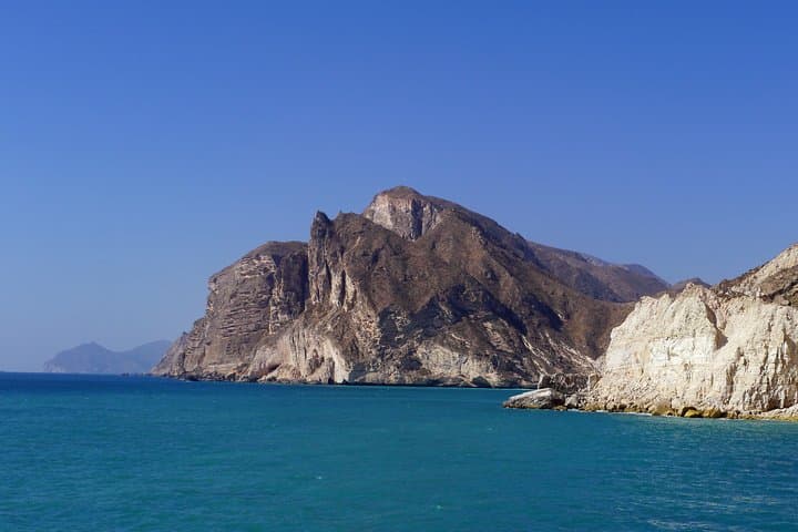 West of Salalah Private Tour — Mountains, Springs & Mughsail Beach photo 1