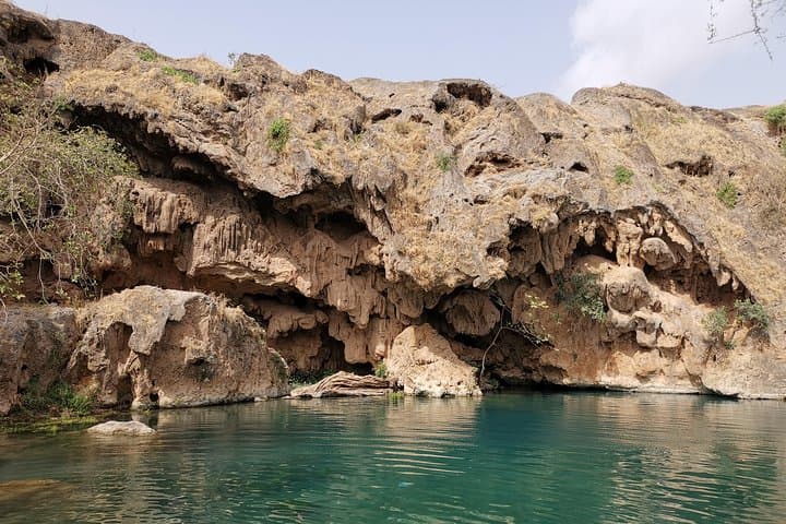 West of Salalah Private Tour — Mountains, Springs & Mughsail Beach photo 4