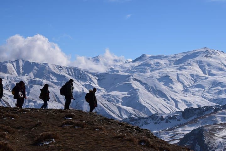 Griz Waterfall Hiking Tour: Day Hike from Baku to Qrız Waterfall (Guba)