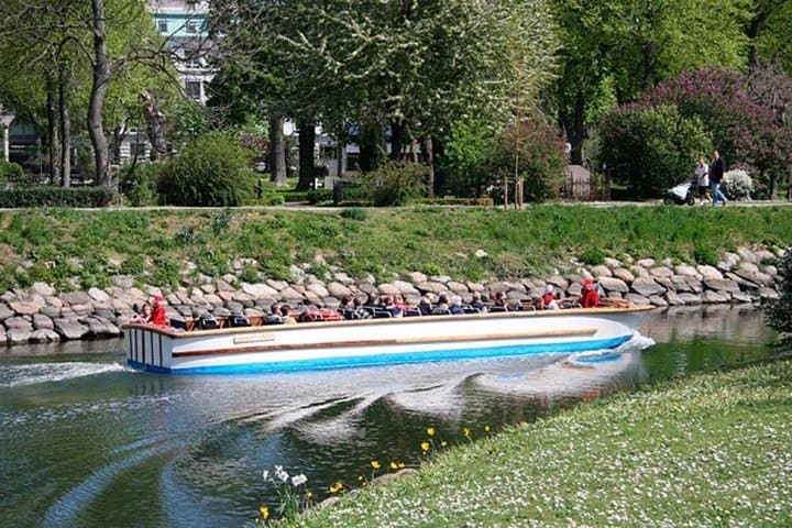 Malmö Canal Sightseeing: 50‑Minute Guided Boat Tour of the City photo 5