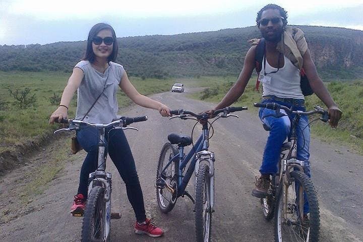 Five-Day Private Safari: Hell's Gate, Naivasha, Nakuru & Masai Mara photo 2