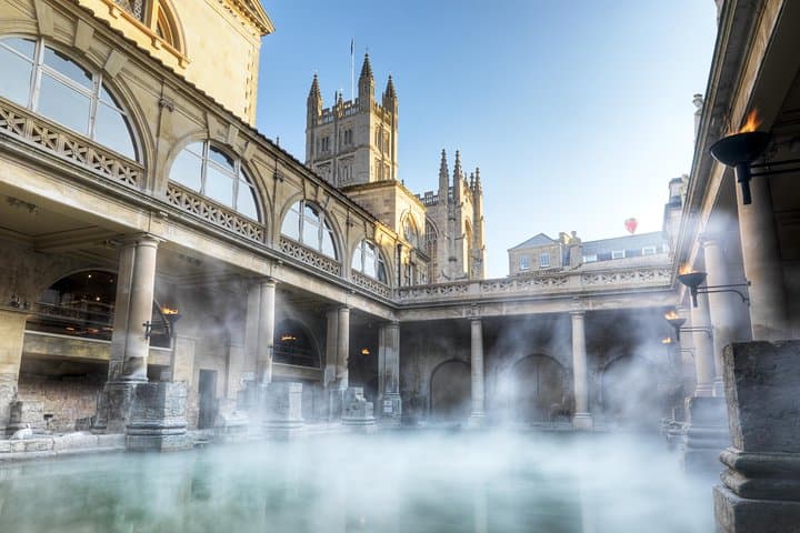 Blue Badge Bath Walking Tour and Roman Baths Entry: Skip-the-Line Cultural Walk
