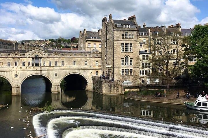 Blue Badge Bath Walking Tour and Roman Baths Entry: Skip-the-Line Cultural Walk photo 3