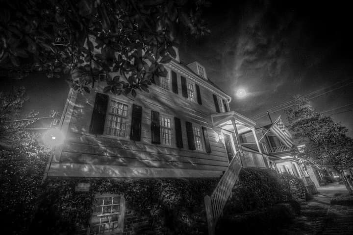 Savannah America's Most Haunted City Walking Ghost Tour — Historic Squares & Paranormal Stories photo 3