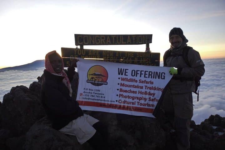 Summit Mount Meru: 3-Day Trek from Arusha to the Crater Rim