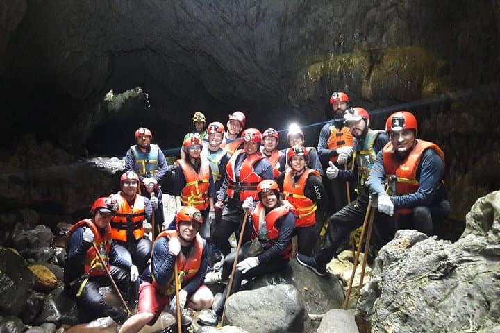 Bayano Lake Caves Day Tour from Panama City: Boat, Cave, and Rainforest Culture