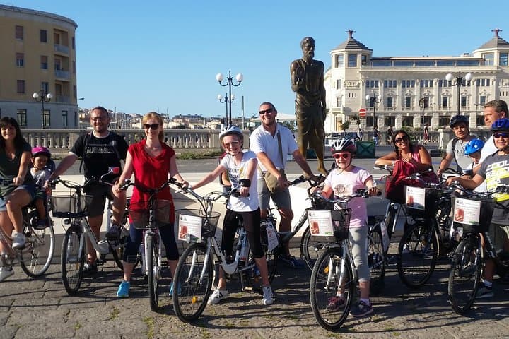 Siracusa High-Tech Bike Tour: Explore Ortigia’s Ancient Streets by E-Bike