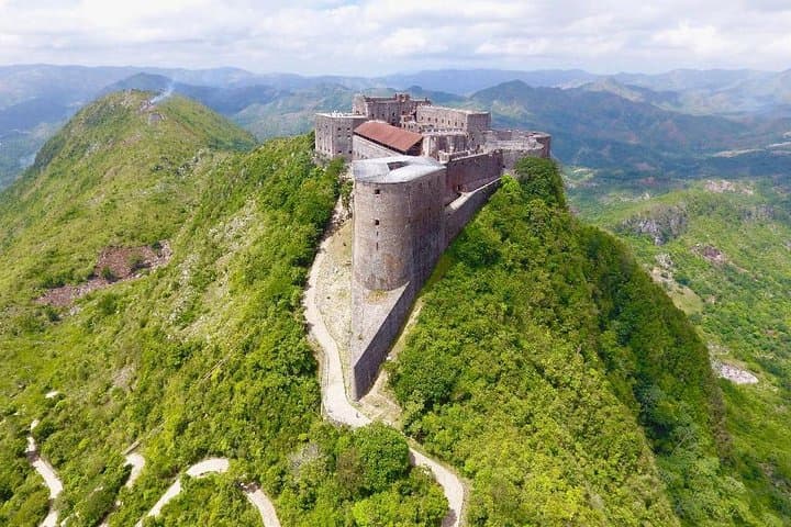 Citadelle Laferrière Sightseeing & Horseback Tour from Cap-Haïtien