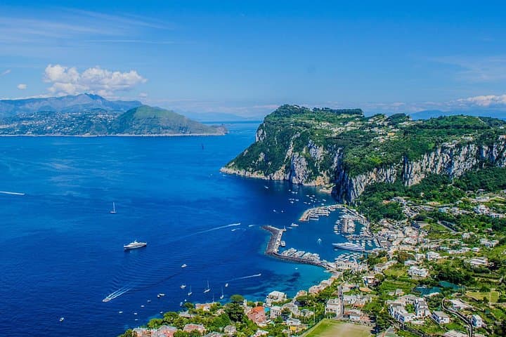 Private Speedboat Transfer from Salerno to Capri — Scenic One-Hour Cruise photo 4