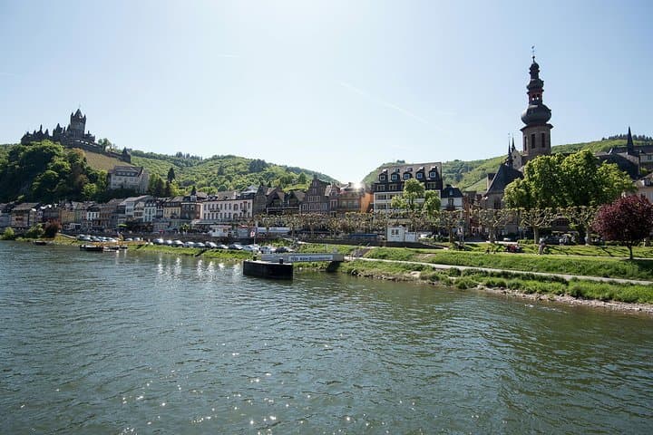 Cochem 1-Hour Moselle Sightseeing Cruise — Panoramic River Tour & Reichsburg Views photo 2