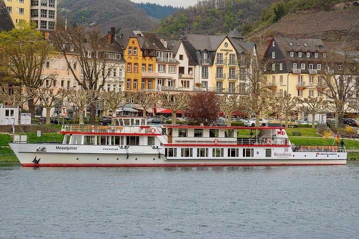 Cochem 1-Hour Moselle Sightseeing Cruise — Panoramic River Tour & Reichsburg Views photo 5