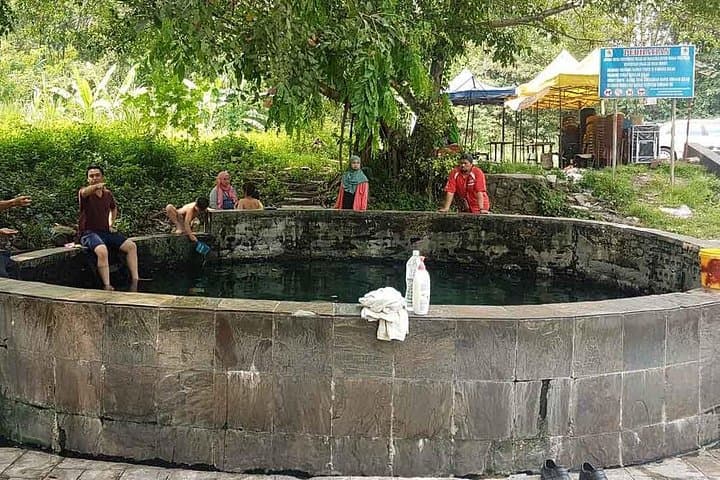 Batu Caves, Kanching Falls & Selayang Hot Springs: Day Tour from Kuala Lumpur photo 4