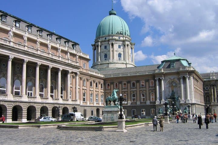 Budapest Full-Day Private City Tour with Danube Cruise and Lunch photo 6