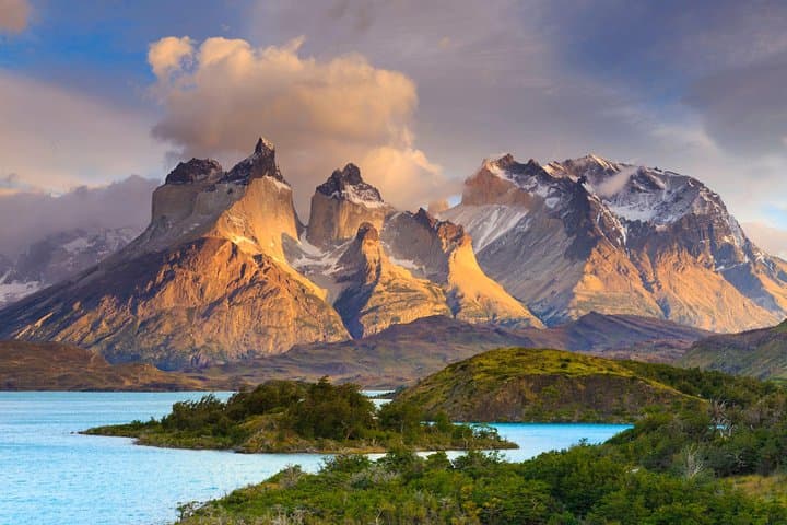 4-Day Puerto Natales & Torres del Paine: Glaciers, Lakes & Milodon Cave