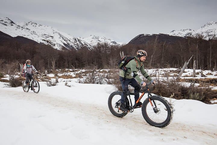 Ushuaia E-Bike & Beaver Ice Tour: Ride Frozen Lakes in Wolf Valley photo 2