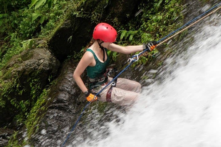 Rappelling Over Waterfalls in El Valle de Antón: Full-Day Anton Valley Adventure