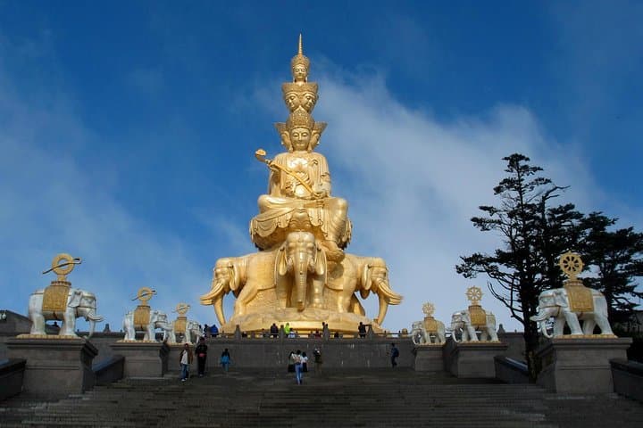 Mount Emei Golden Summit Day Trip from Chengdu by High-Speed Train