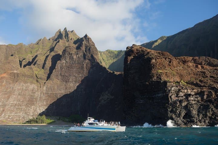 Na Pali Coast Sunset Sailing Tour: Wildlife, History, and Spectacular Views photo 5