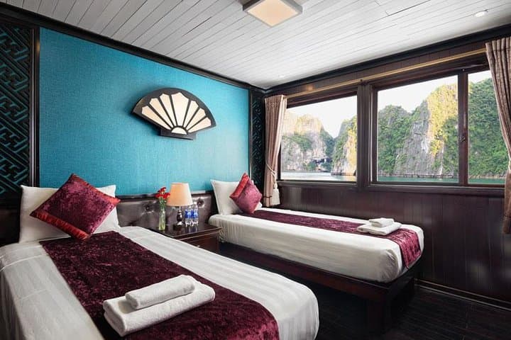 Halong Bay Luxury Overnight Cruise: 2-Day Tai Chi, Cave Visits & Cooking Class photo 6