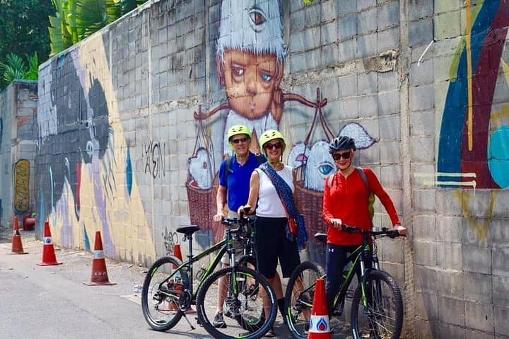 Bangkok Riverside Bike Tour: Talad Noi, Chinatown & Flower Market (3-Hour Morning Ride) photo 5