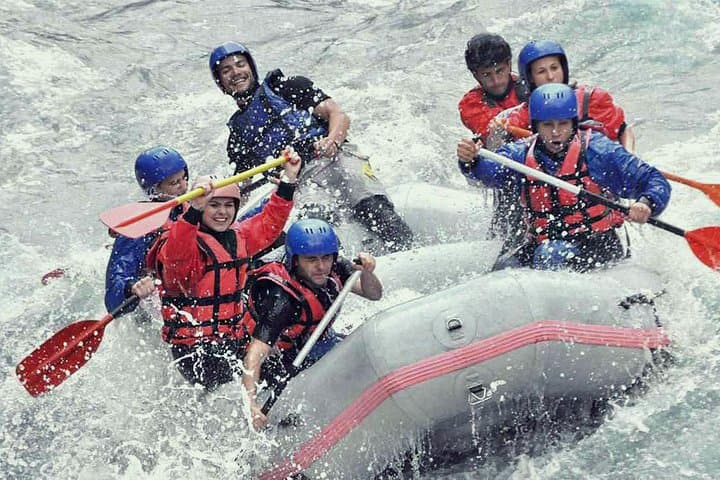 Whitewater Rafting on the Kelani River: Kitulgala Rapids Adventure photo 5