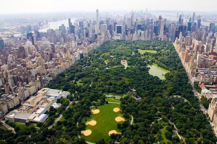 Wall Street to Central Park Zoo — 5-Hour Manhattan Walking Tour photo 2