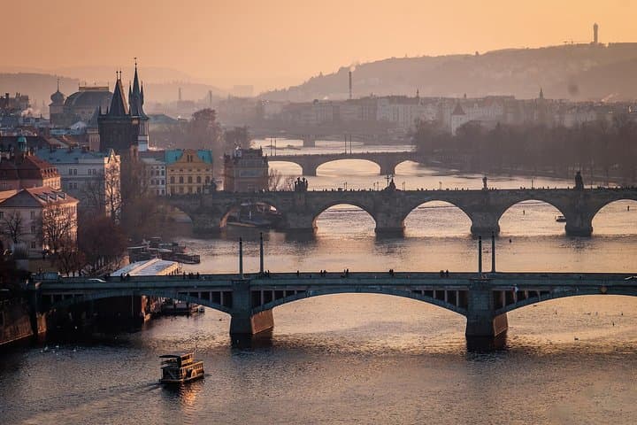 Capture Prague: Private 3-Hour City Landmarks Photowalk