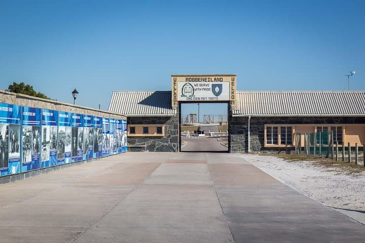 Cape Town Private Tour: Robben Island Ferry and Table Mountain Drive photo 2