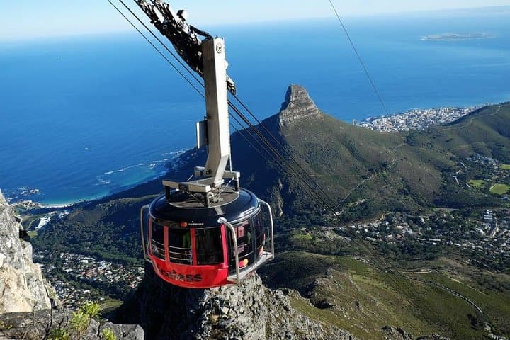 Cape Town Private Tour: Robben Island Ferry and Table Mountain Drive photo 6
