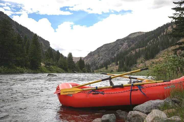 Family-Friendly Gallatin River Rafting — Big Sky Half-Day Adventure photo 4