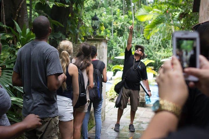 Bites of Nassau: Historic Downtown Food & Walking Tour photo 3