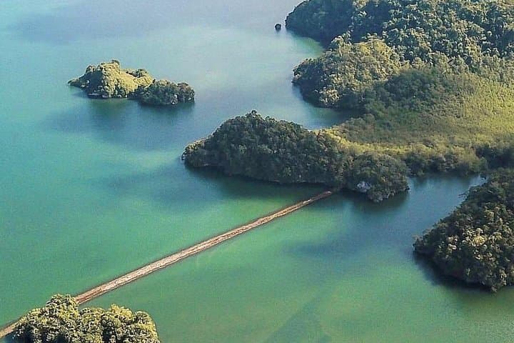 Full-Day Cayo Levantado & Los Haitises National Park Tour from Samaná