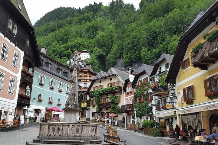 Private Day Trip from Prague to Hallstatt — Lakeside Picnic & Skywalk Views photo 3