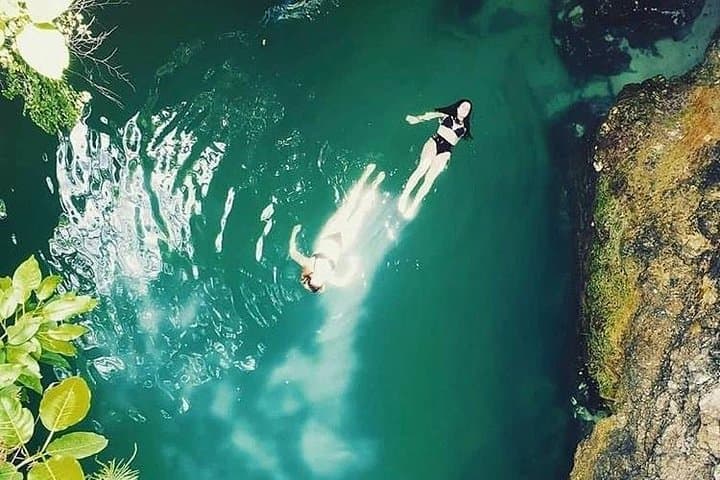 Blue Hole Mineral Spring and Rick's Cafe Private Tour — Swim, Cliff Jumps & Negril Sunset