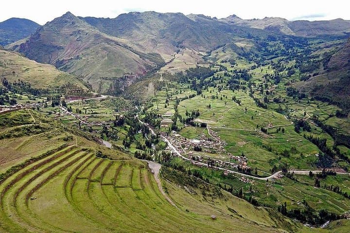 Sacred Valley Day Tour: Pisaq, Ollantaytambo & Local Markets photo 2