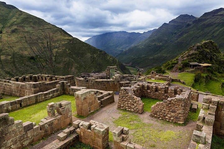 Sacred Valley Day Tour: Pisaq, Ollantaytambo & Local Markets photo 3