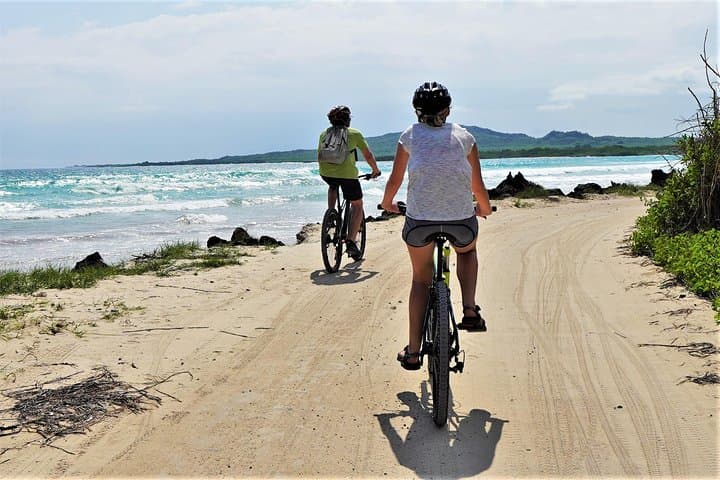 10-Day Galapagos Multi-Sport: Snorkel, Hike, Kayak and Bike the Islands of Evolution photo 4