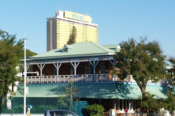 Maputo Day Tour from Mbombela — City Sights, Markets & Fort Ruins photo 3