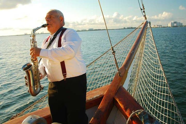 Sunset Galleon Dinner in Cancun: Romantic Cruise on Nichupte Lagoon photo 2