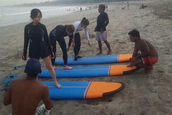 Catch the Waves at Kuta: A Beginner's Guide to Surfing in Bali photo 5