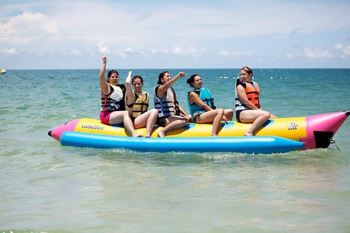 Pattaya Coral Island Day Trip: Parasailing, Snorkeling & Beach Time photo 2