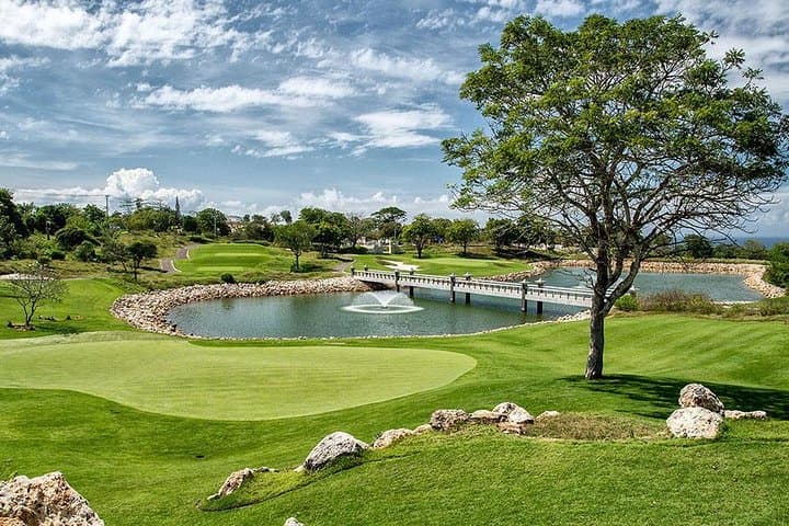 Bukit Pandawa Golf Club: Cliffside Par-3 Challenge with Indian Ocean Views photo 2