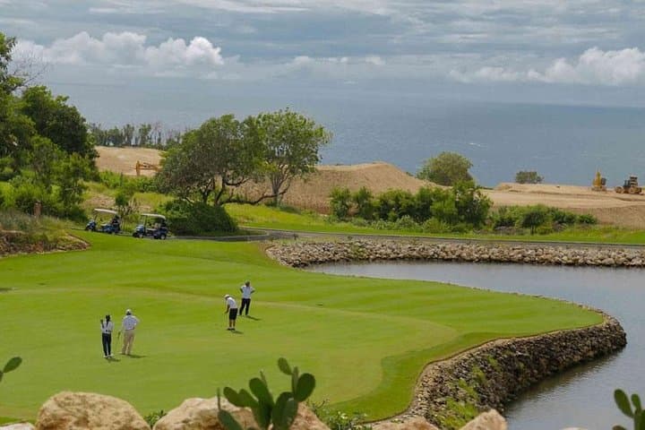 Bukit Pandawa Golf Club: Cliffside Par-3 Challenge with Indian Ocean Views photo 3