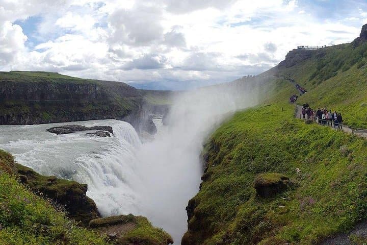 Golden Circle Express Private Day Tour from Reykjavik — Thingvellir, Geysir & Gullfoss photo 4