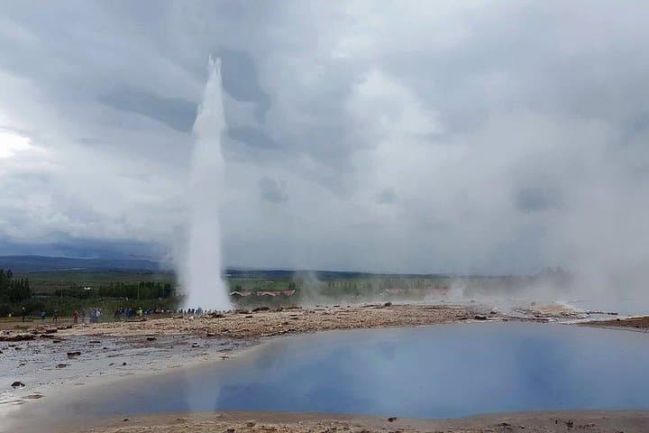 Golden Circle Private Day Tour from Reykjavik — Thingvellir, Geysir & Gullfoss photo 5