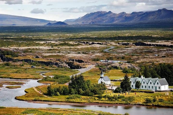 Golden Circle Private Day Tour from Reykjavik — Thingvellir, Geysir & Gullfoss photo 2