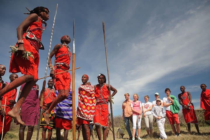 Tracking the Great Wildebeest Migration: Masai Mara & Kenya Safari Guide photo 5