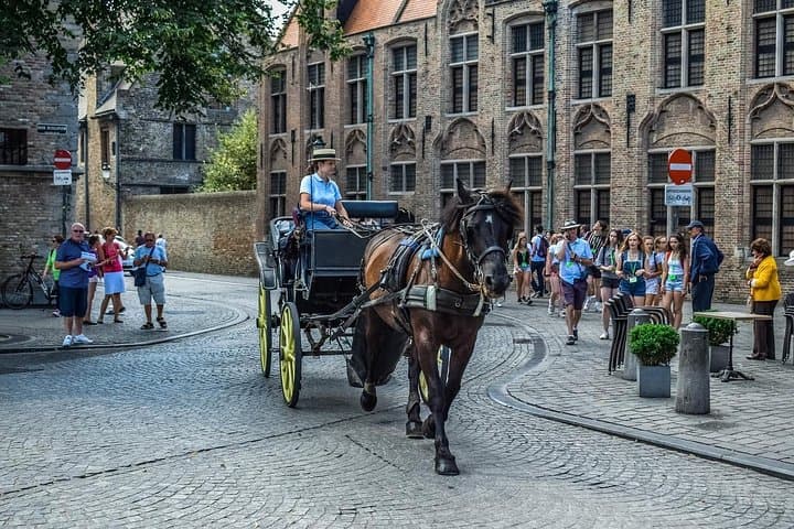 Day trip to Bruges from Amsterdam: private sightseeing, chocolate & canals photo 2